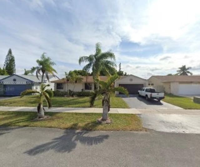 600 Fairfax Avenue, Davie, FL 33325