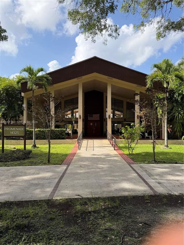 14311 N Kendall Drive 406A, Miami, FL 33186