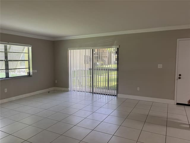7965 SW 86th Street 105, Miami, FL 33143