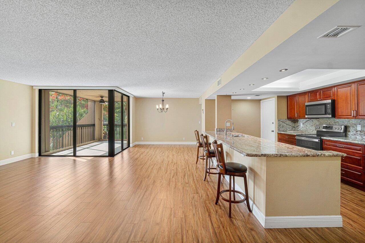 950 Egret Circle 5202 — photo 3