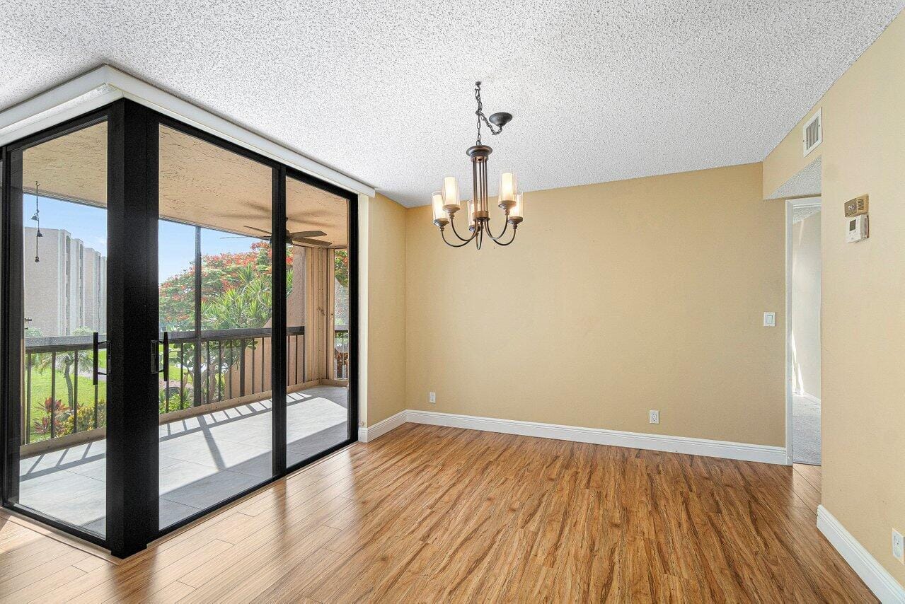 950 Egret Circle 5202 — photo 4