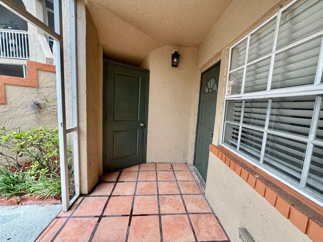 334 SW 86TH Avenue 108, Pembroke Pines, FL 33025