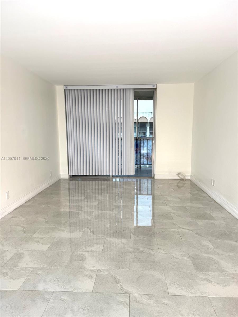 851 Three Islands Boulevard 505 — photo 11