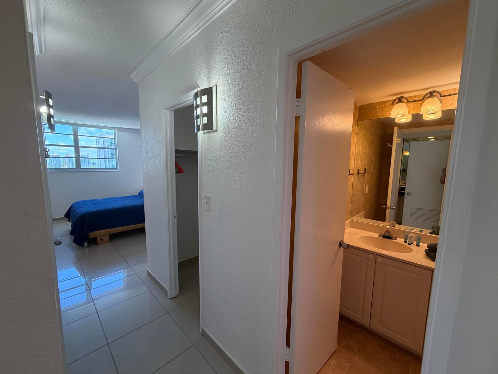 19390 COLLINS Avenue 1405, Sunny Isles Beach, FL 33160 photo 26