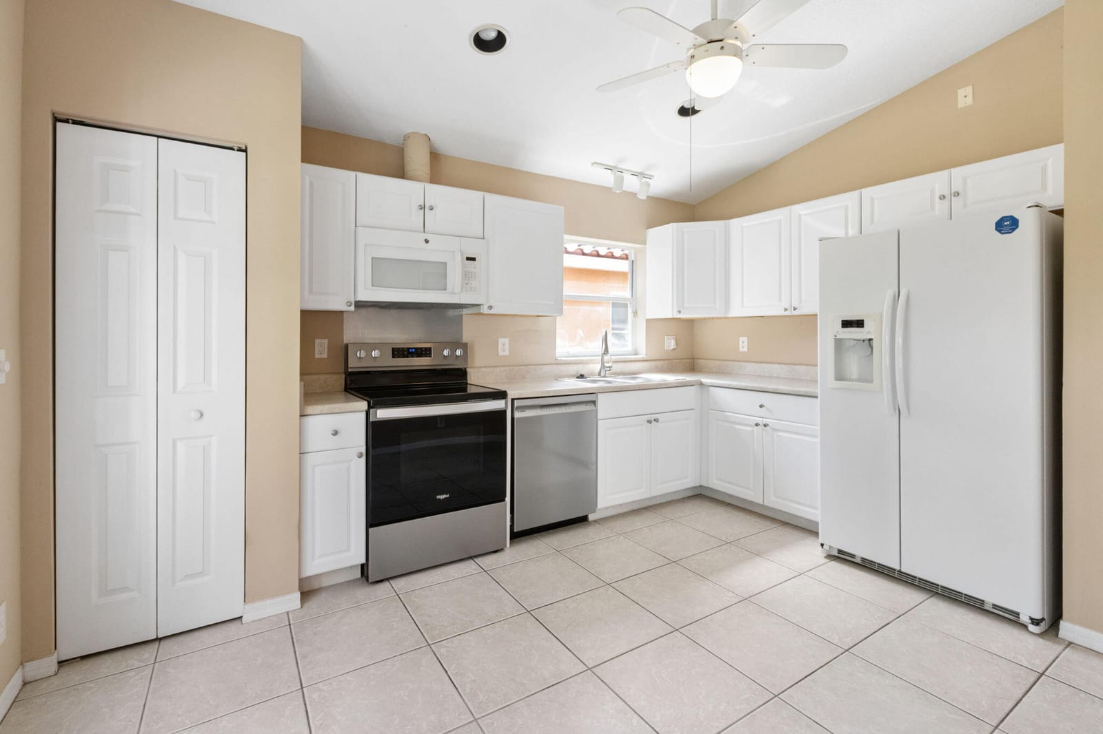 6833 Viale Elizabeth, Delray Beach, FL 33446 photo 11