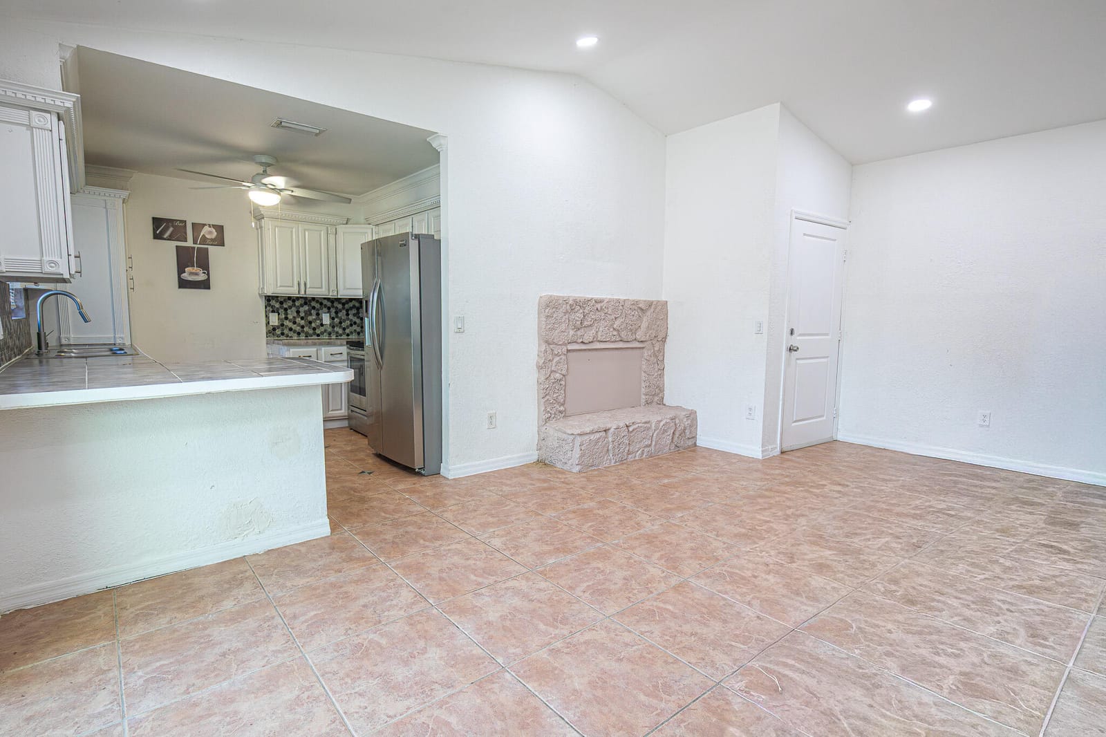 11714 ORANGE Boulevard — photo 5