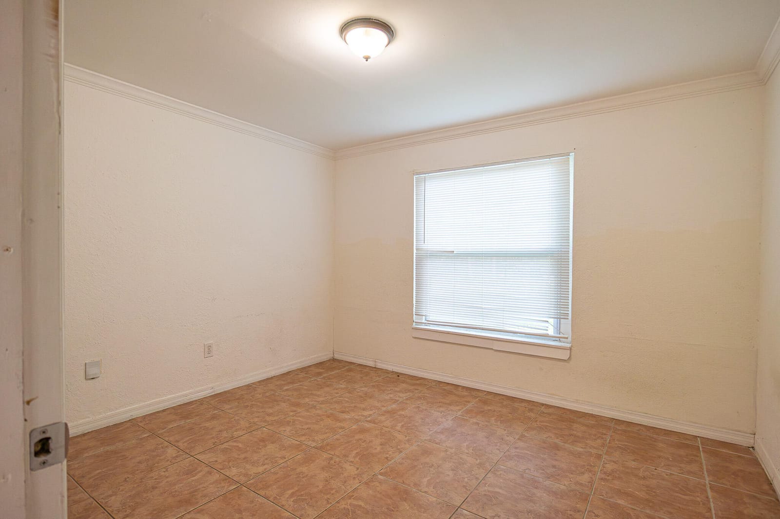 11714 ORANGE Boulevard — photo 10