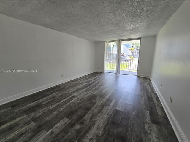 484 NW 165th St Road A-112, Miami, FL 33169
