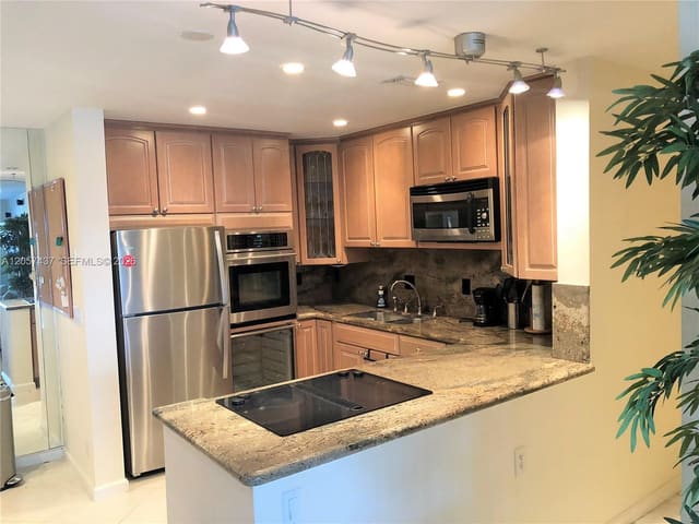 6339 Bay Club Drive 2, Fort Lauderdale, FL 33308