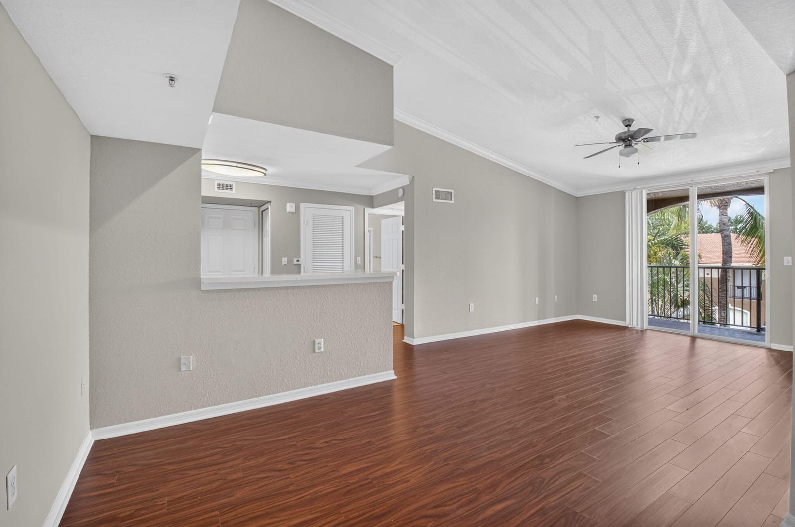 15135 Michelangelo Boulevard 303 — photo 6