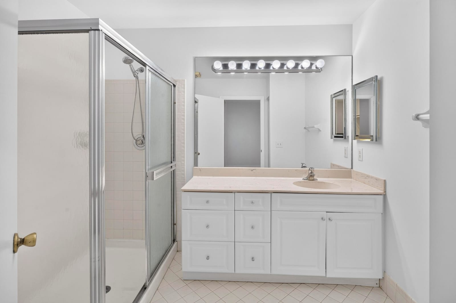 5283 Europa Drive D — photo 11