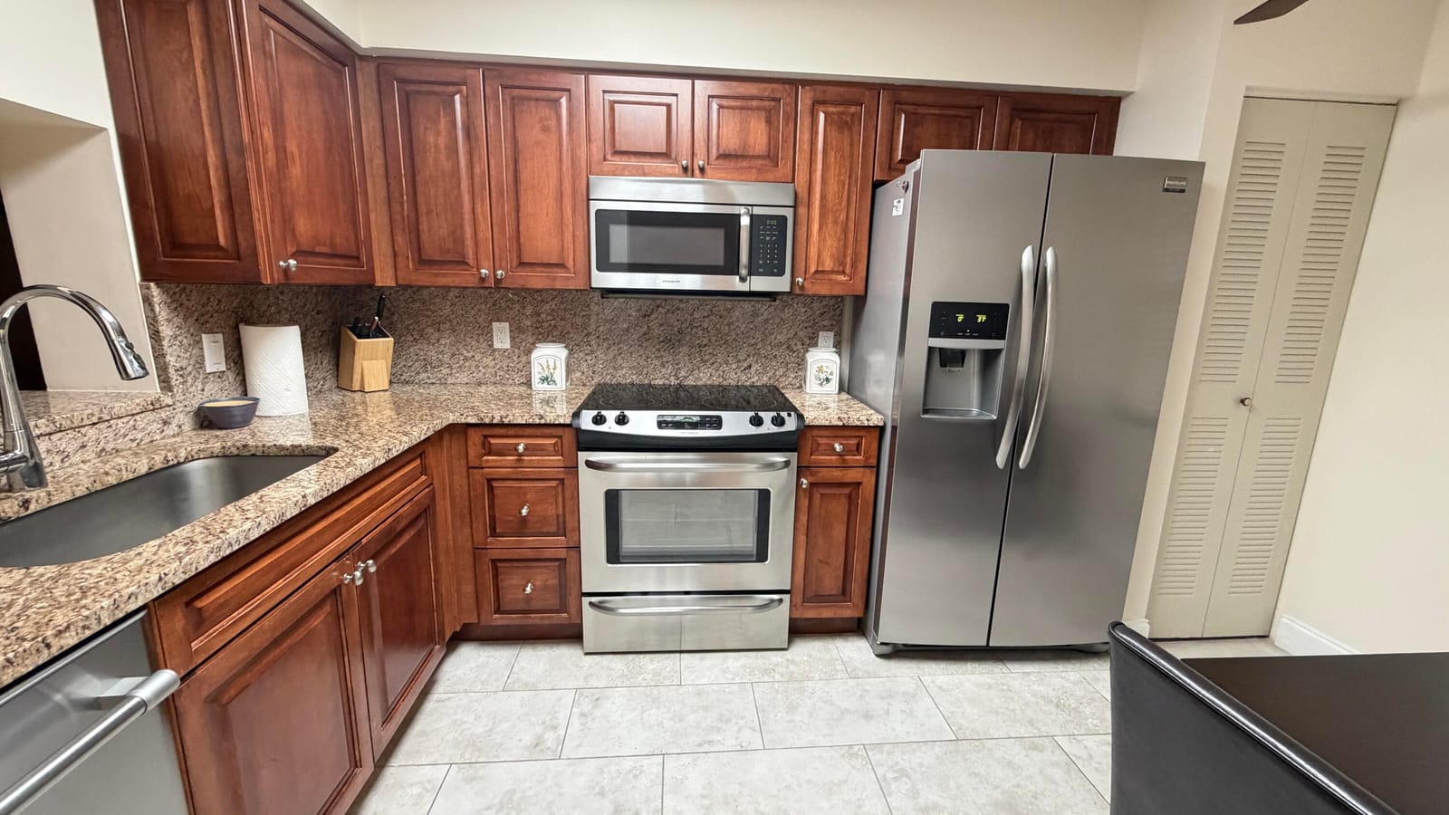 6866 HUNTINGTON Lane 504, Delray Beach, FL 33446 photo 3