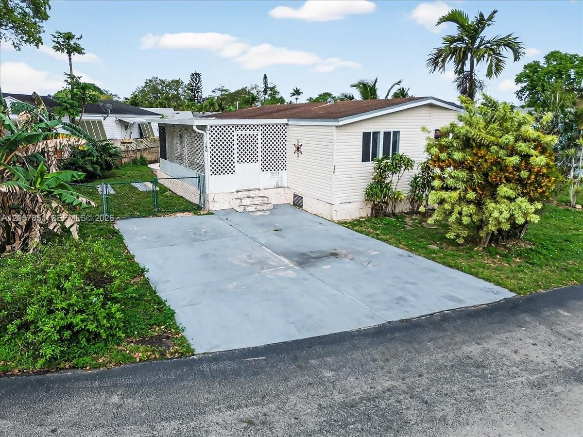 Pending home at 35250 SW 177th Court 190, Homestead, FL 33034