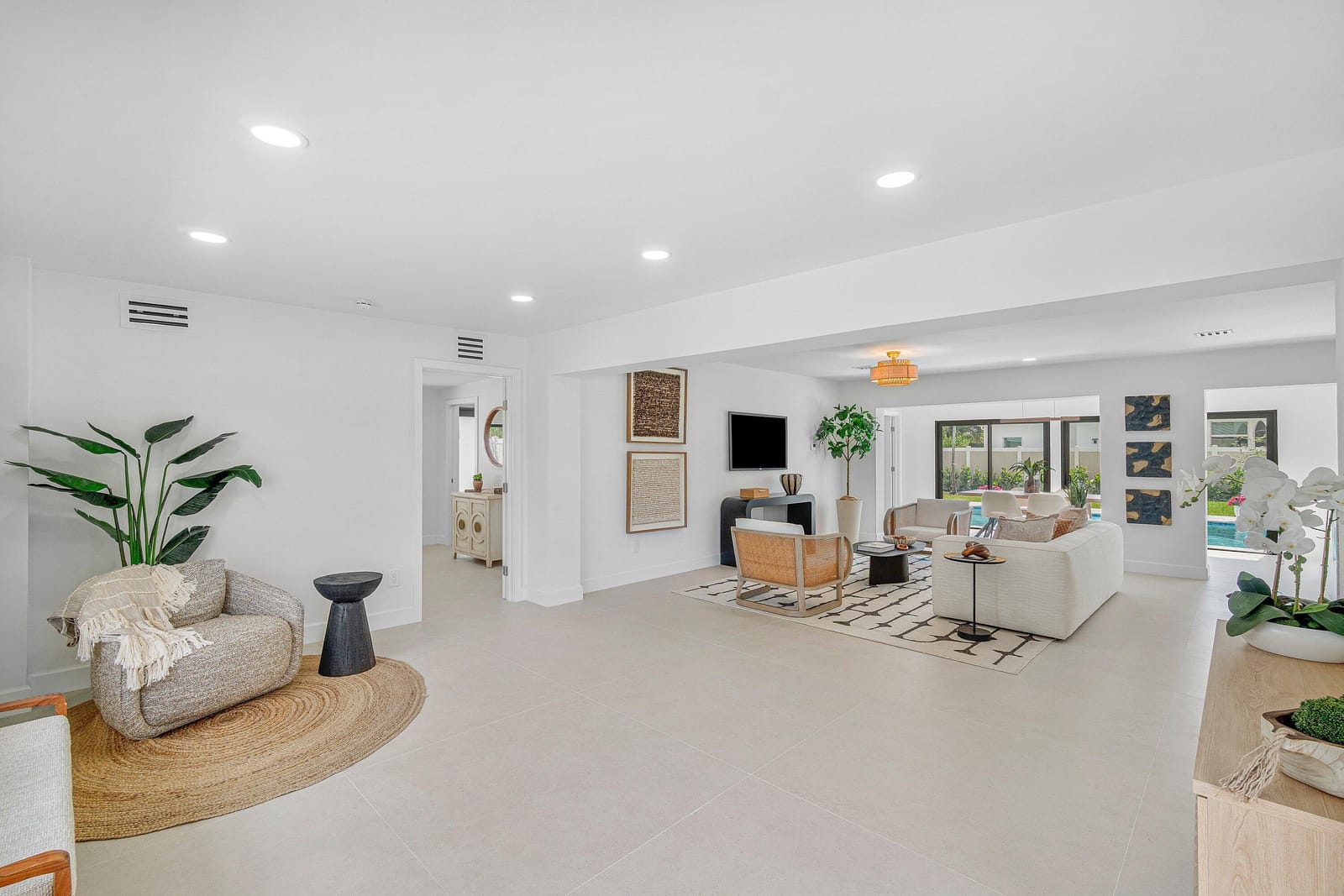 2708 NE 1ST Avenue — photo 6