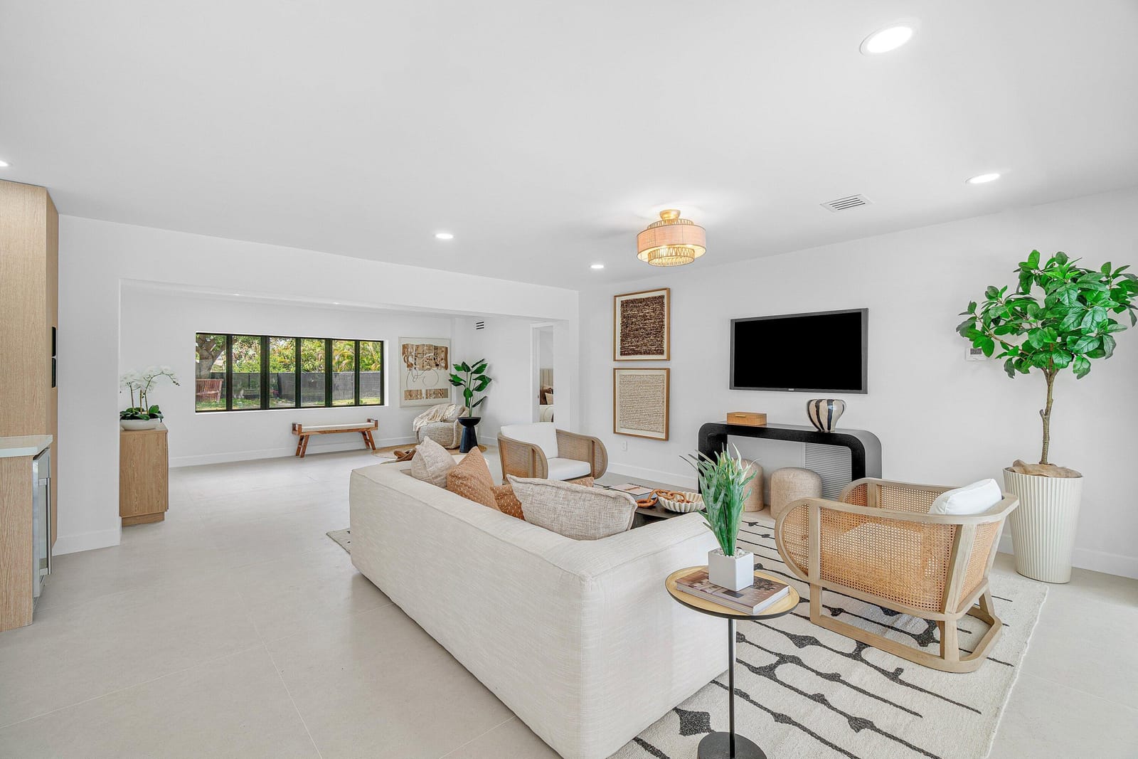 2708 NE 1ST Avenue — photo 10