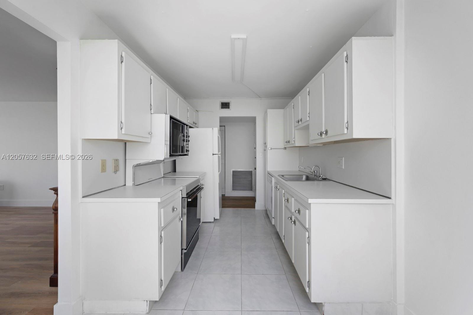 1300 NE Miami Gardens Drive 621E, Miami, FL 33179 photo 15