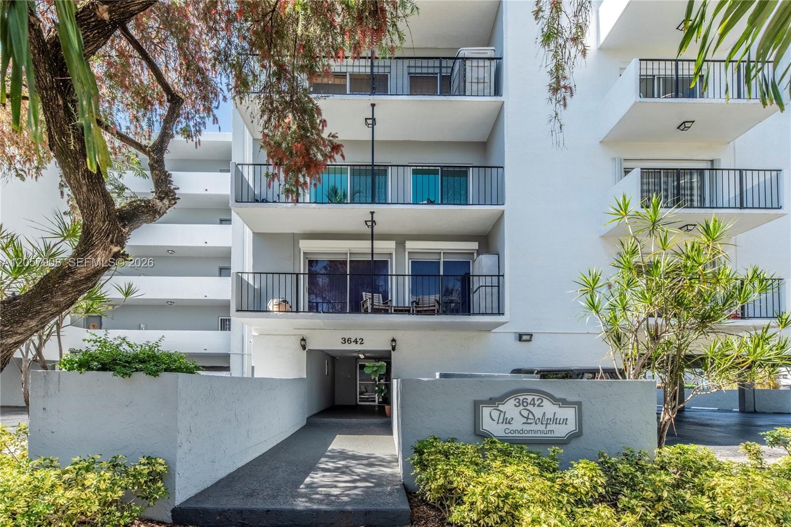 3642 NE 171st Street 305, North Miami Beach, FL 33160 photo 3