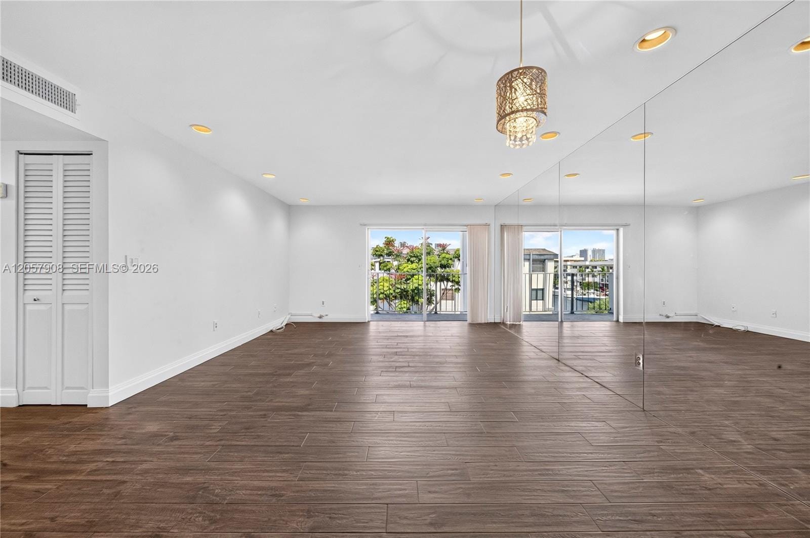 3642 NE 171st Street 305, North Miami Beach, FL 33160 photo 6
