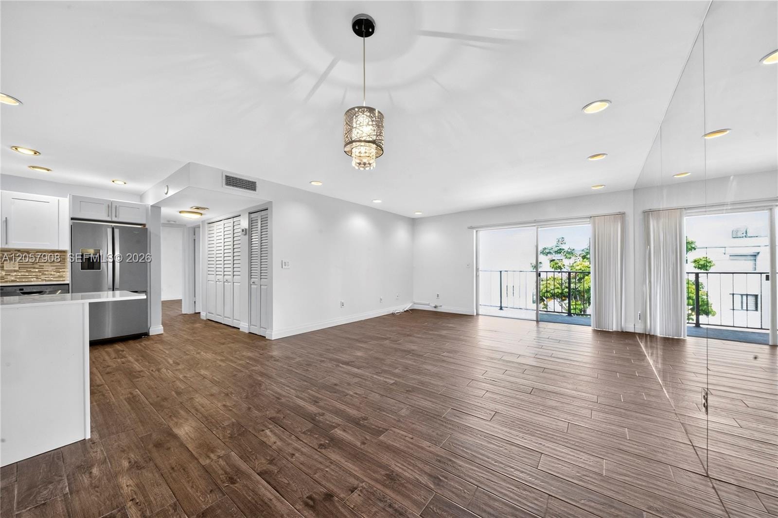 3642 NE 171st Street 305, North Miami Beach, FL 33160 photo 7
