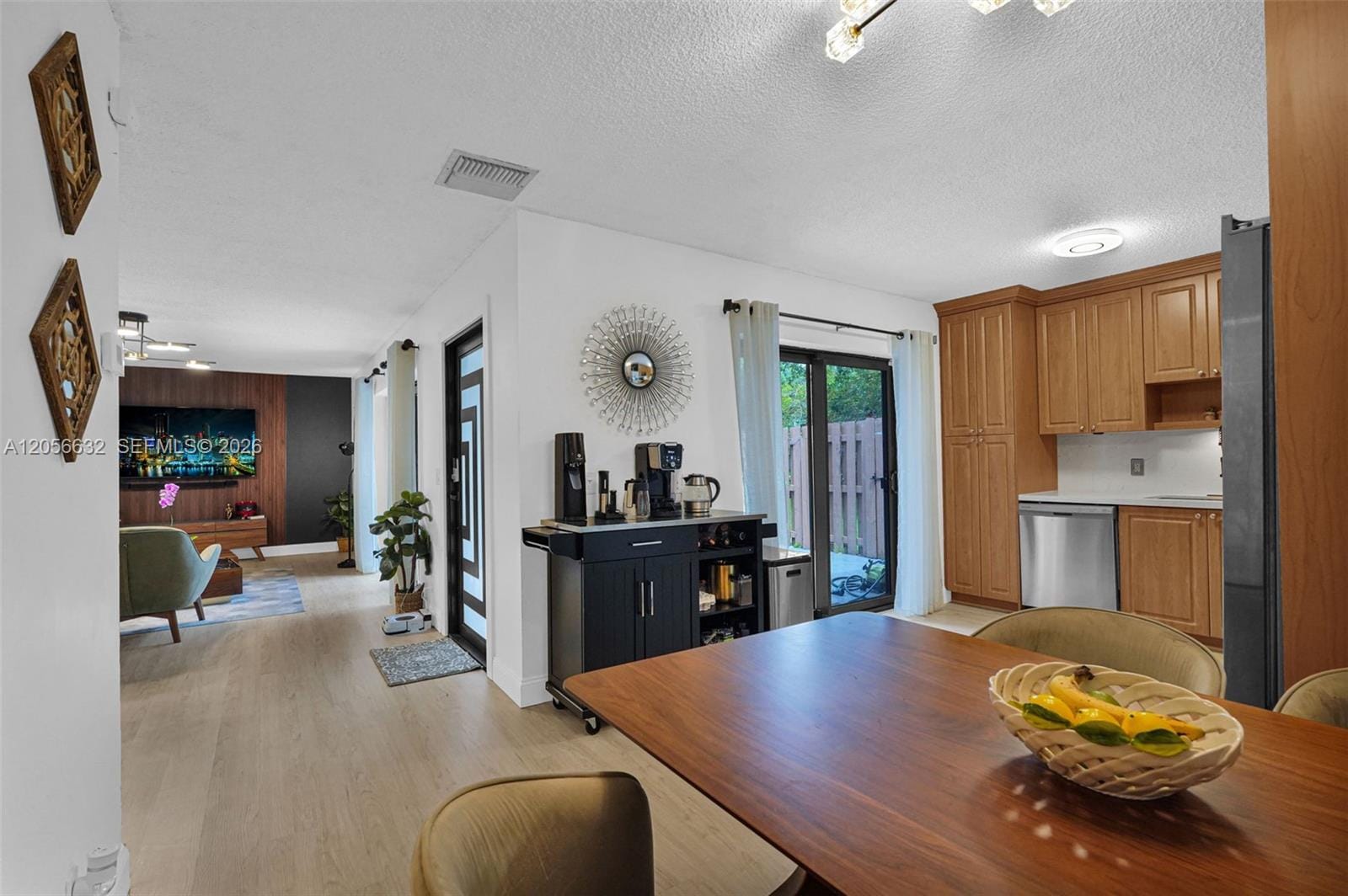 2603 Lakeview Court — photo 7