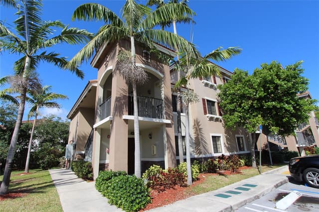 22831 SW 88th Place 303, Cutler Bay, FL 33190