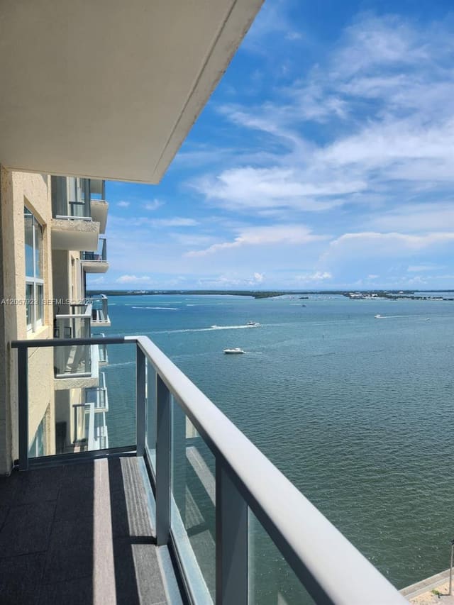 1155 Brickell Bay Drive 1807, Miami, FL 33131