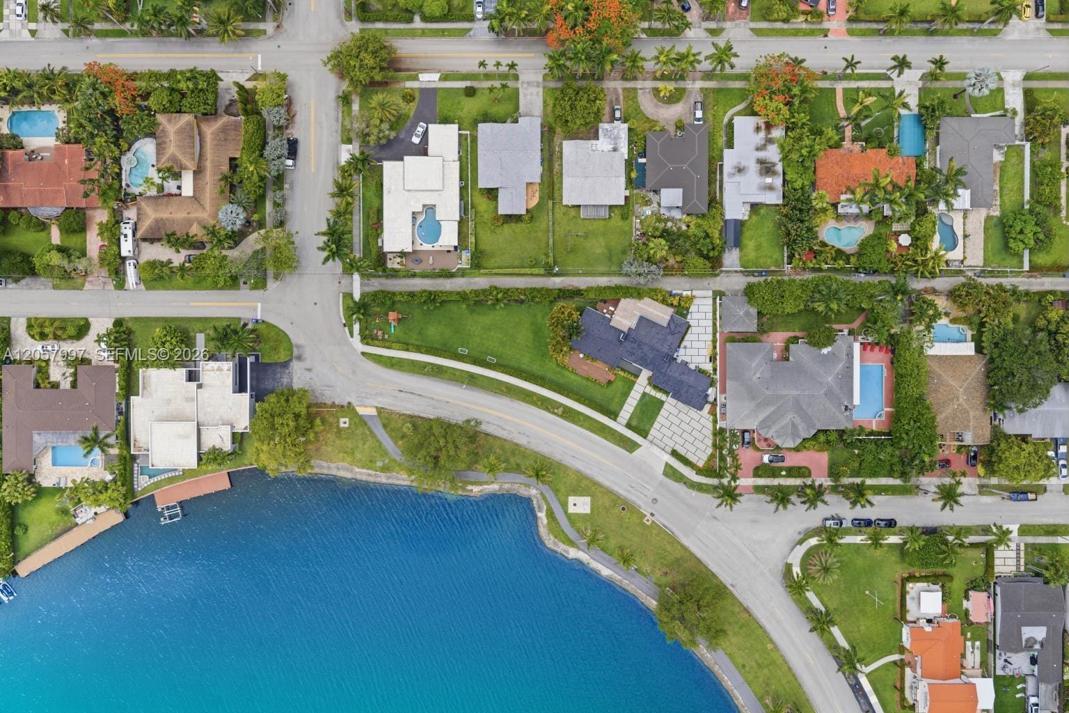 1204 S Northlake Drive, Hollywood, FL 33019 photo 13