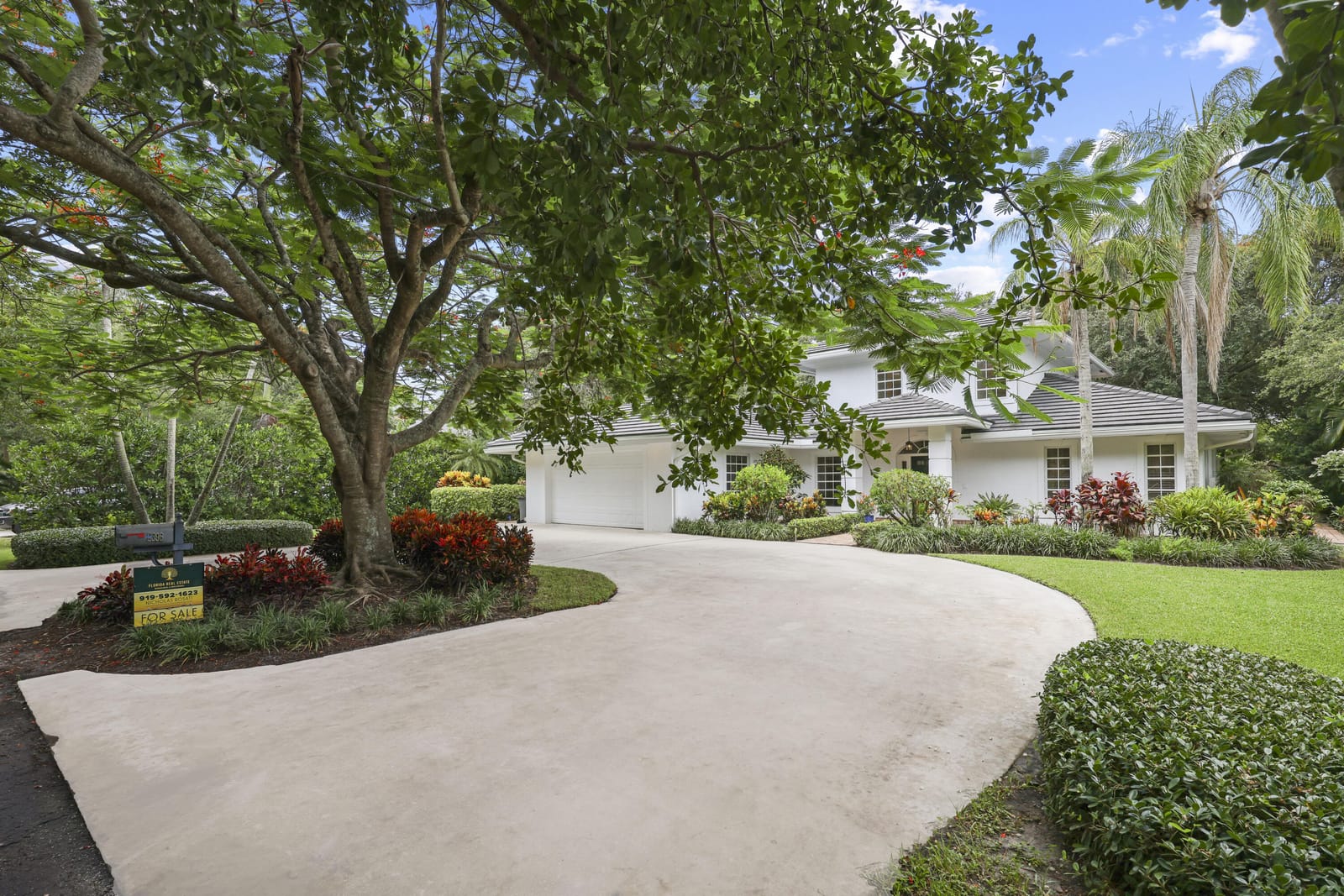 2396 Shore Drive, Palm Beach Gardens, FL 33410 photo 2