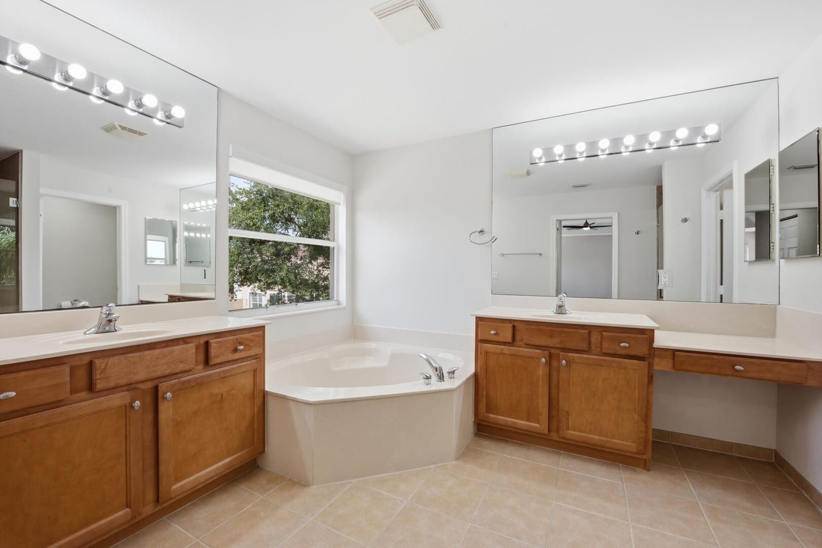 8895 CHESTNUT RIDGE Way, Boynton Beach, FL 33473 photo 21