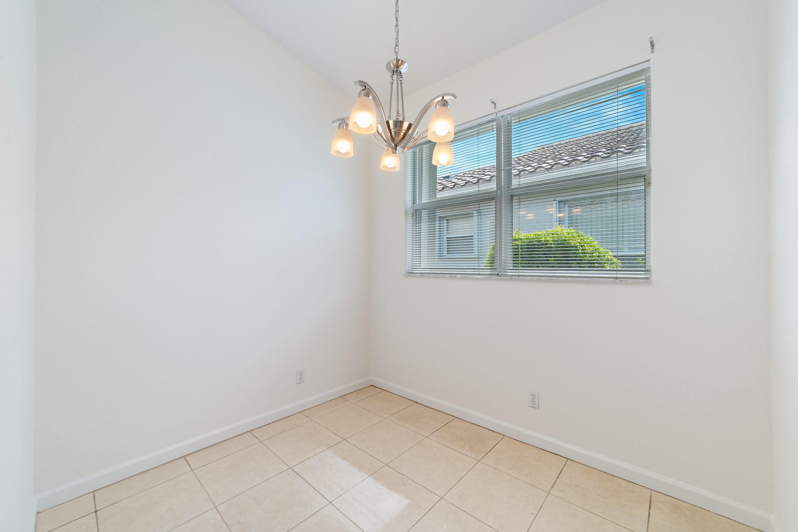 352 Springview Loop — photo 12