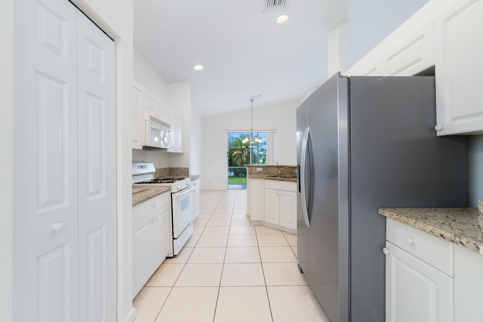 352 Springview Loop, Port St. Lucie, FL 34986 photo 14