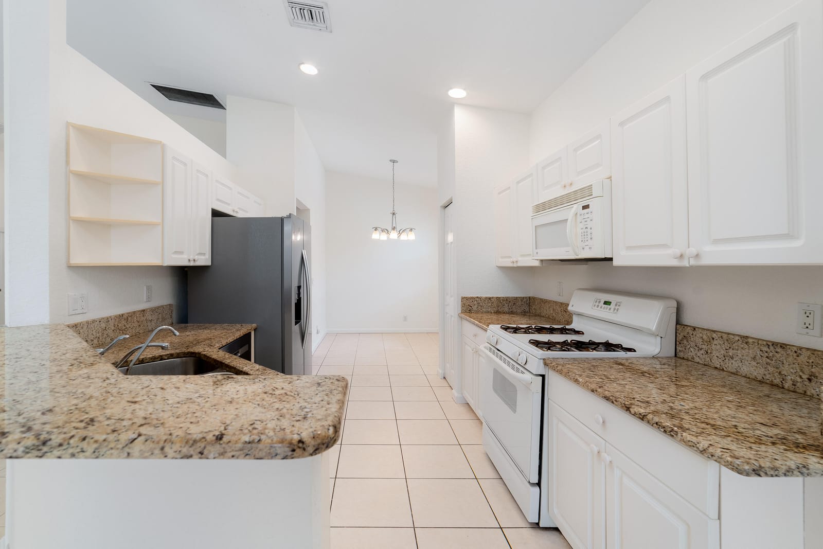 352 Springview Loop — photo 10