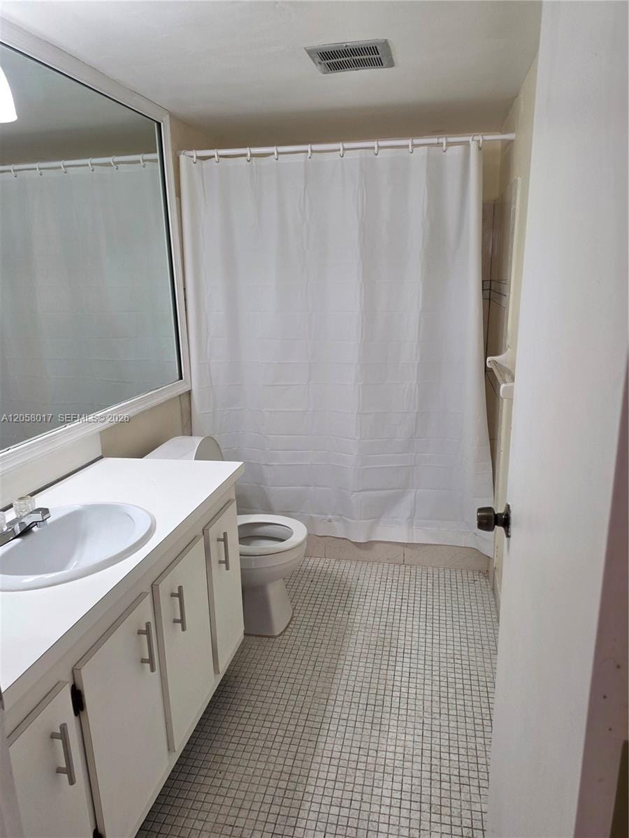4158 Inverrary Drive 308 — photo 4