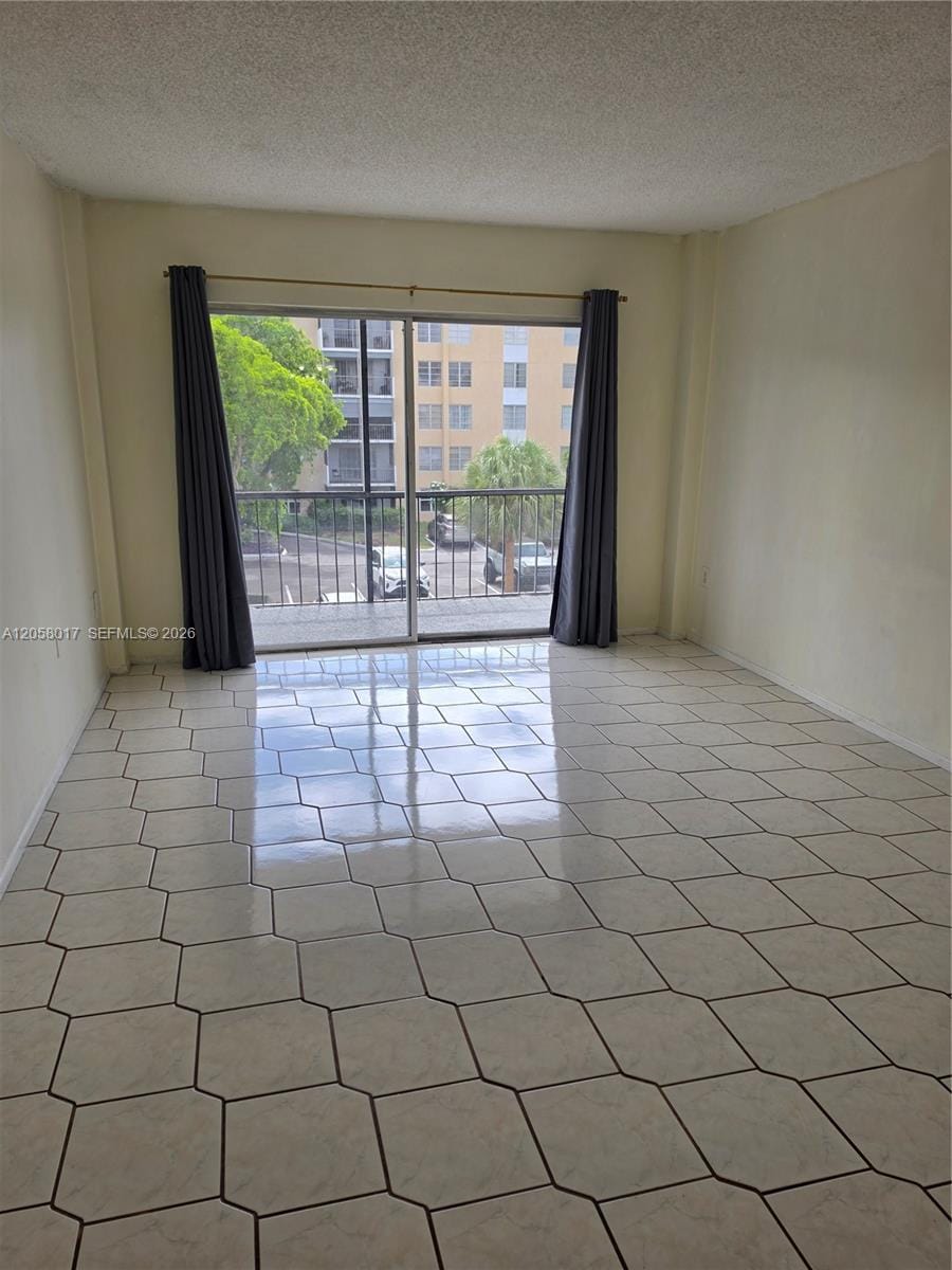 4158 Inverrary Drive 308 — photo 8