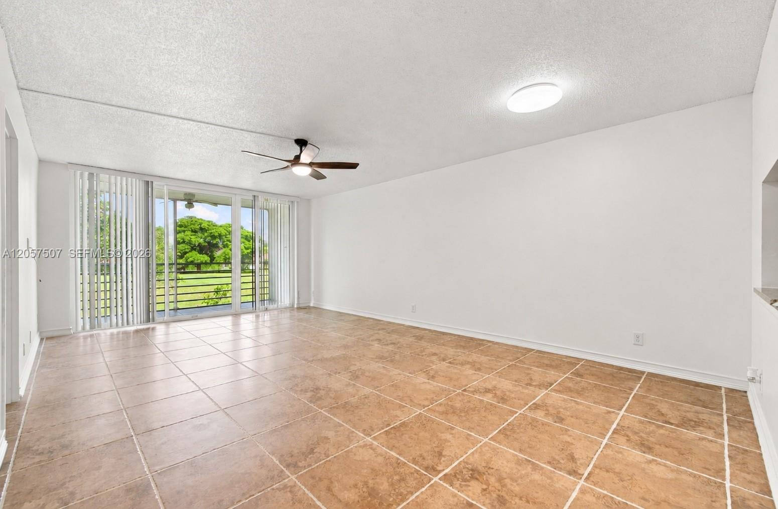 8421 Lagos De Campo Boulevard 202T — photo 3