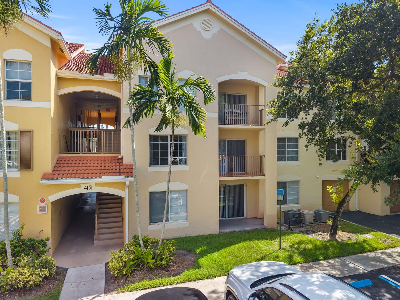 4151 San Marino Boulevard 203, West Palm Beach, FL 33409