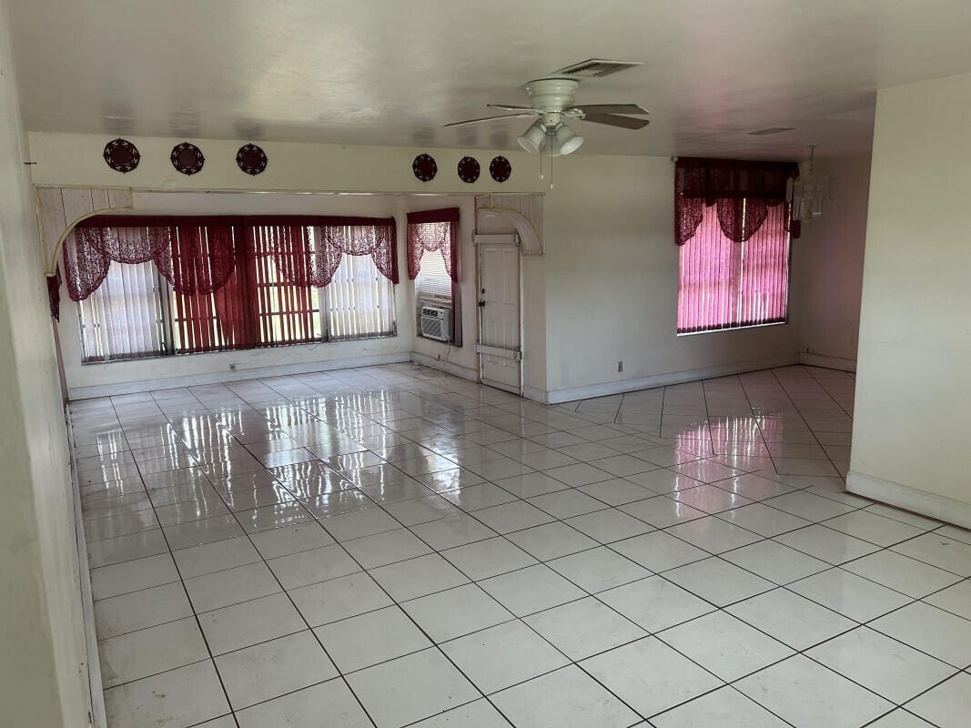 773 W Dayton Circle, Fort Lauderdale, FL 33312 photo 2