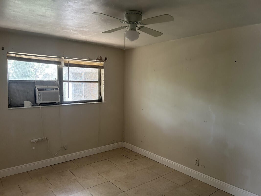 773 W Dayton Circle, Fort Lauderdale, FL 33312 photo 6