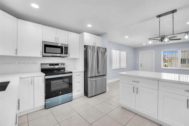 357 Phippen Waiters Road 1-2, Dania Beach, FL 33004