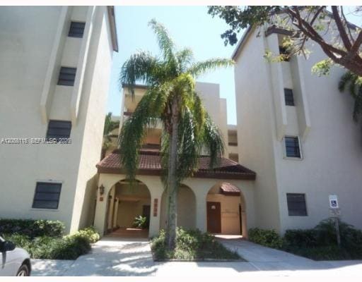 8933 SW 123rd Court 207-5, Miami, FL 33186