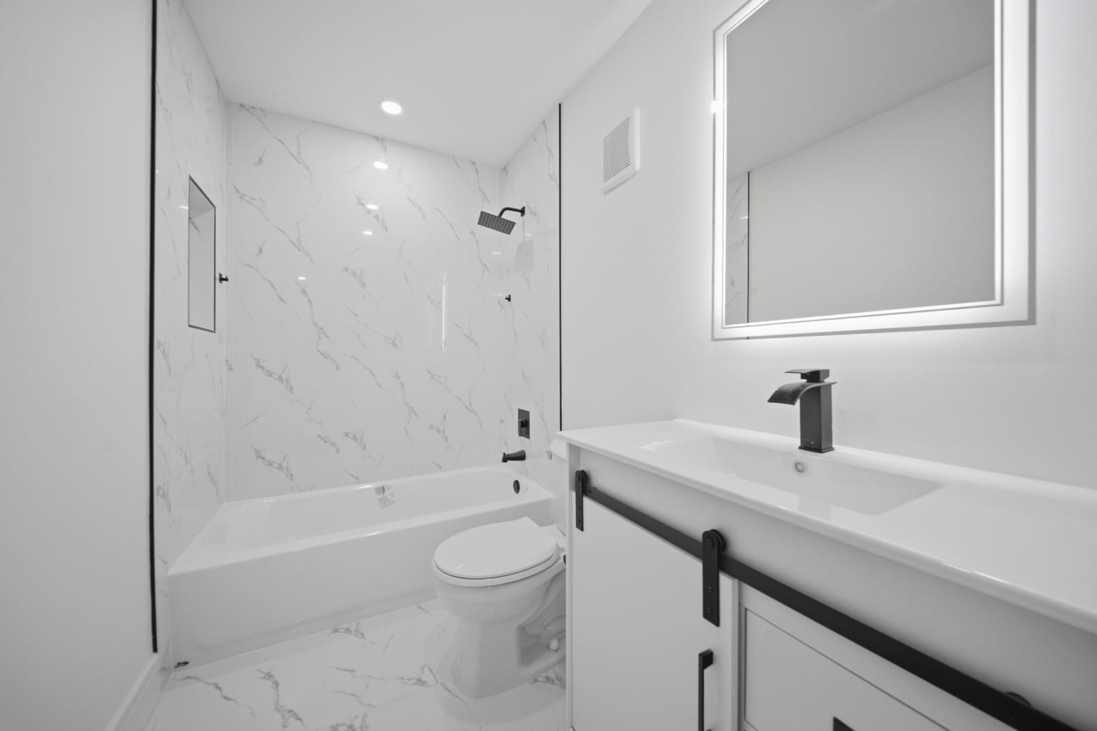 1391 E GOLFVIEW Drive 1391, Pembroke Pines, FL 33026 photo 13