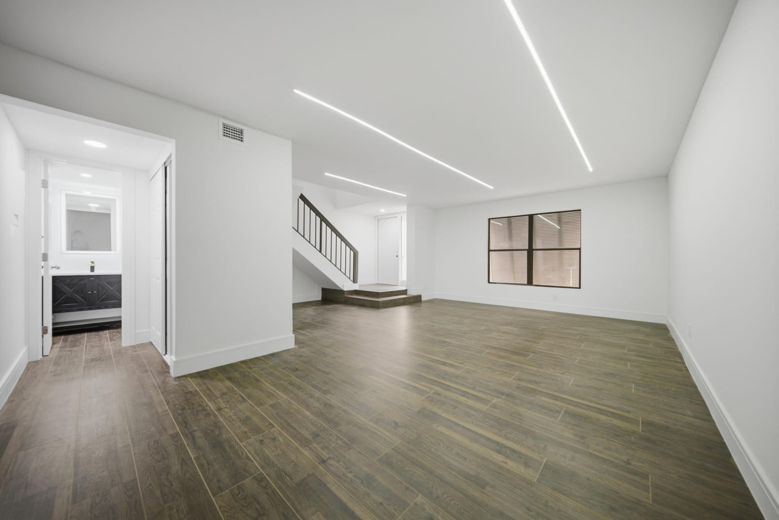 1391 E GOLFVIEW Drive 1391 — photo 3