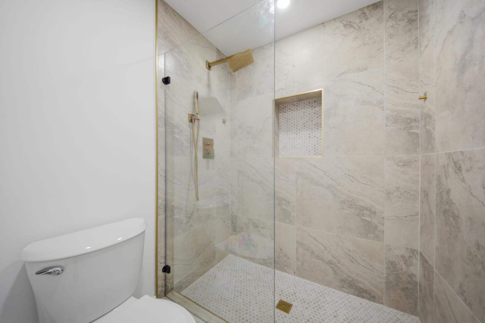 1391 E GOLFVIEW Drive 1391, Pembroke Pines, FL 33026 photo 21