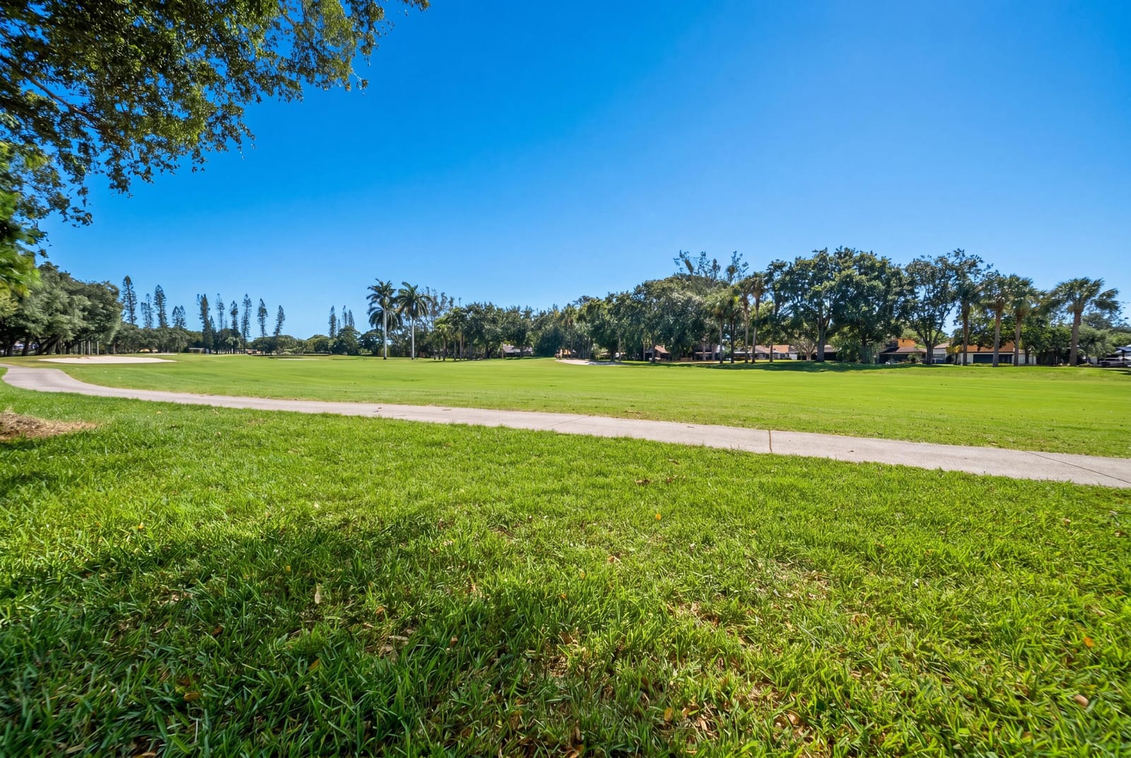 1391 E GOLFVIEW Drive 1391, Pembroke Pines, FL 33026 photo 28