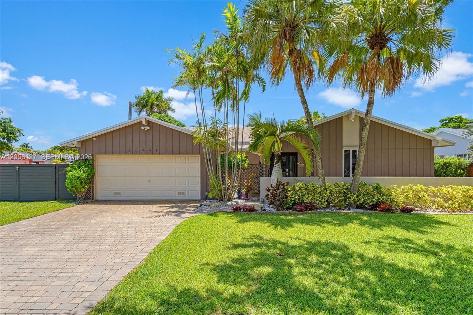 Pending home at 10901 SW 140th Avenue, Miami, FL 33186