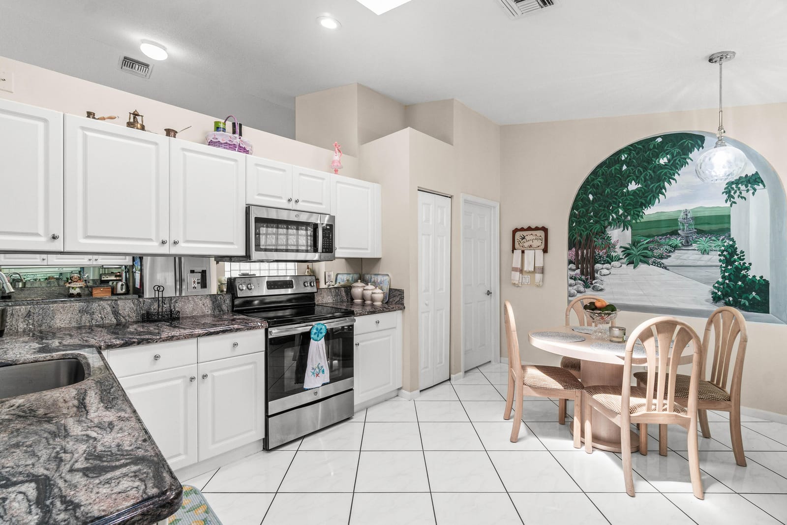 12185 CASTLE PINES Road, Boynton Beach, FL 33437 photo 12