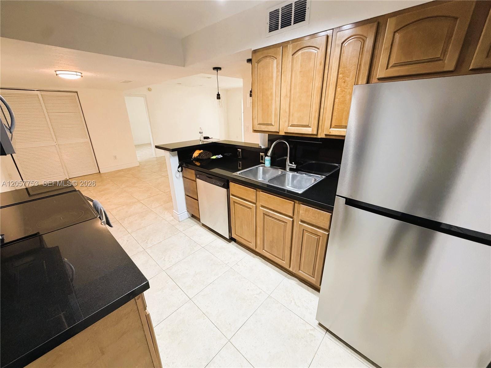 7483 SW 82nd Street A102, Miami, FL 33143 photo 4