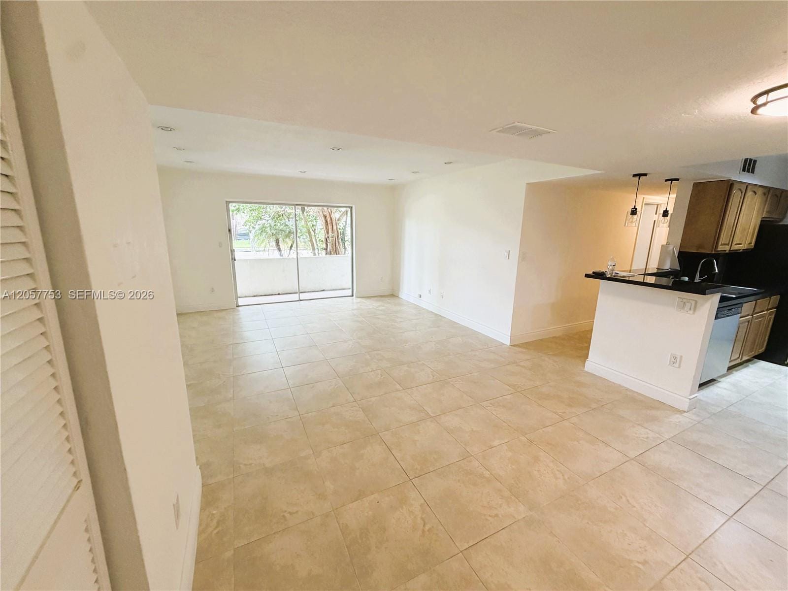 7483 SW 82nd Street A102, Miami, FL 33143 photo 5