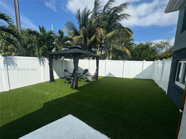 1904 SW 28th Street, Clair Lake, Fort Lauderdale, FL