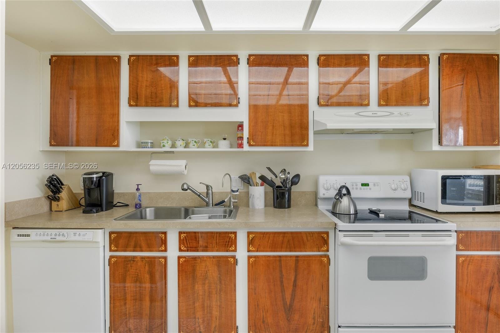 2200 S Ocean Lane 808 — photo 6